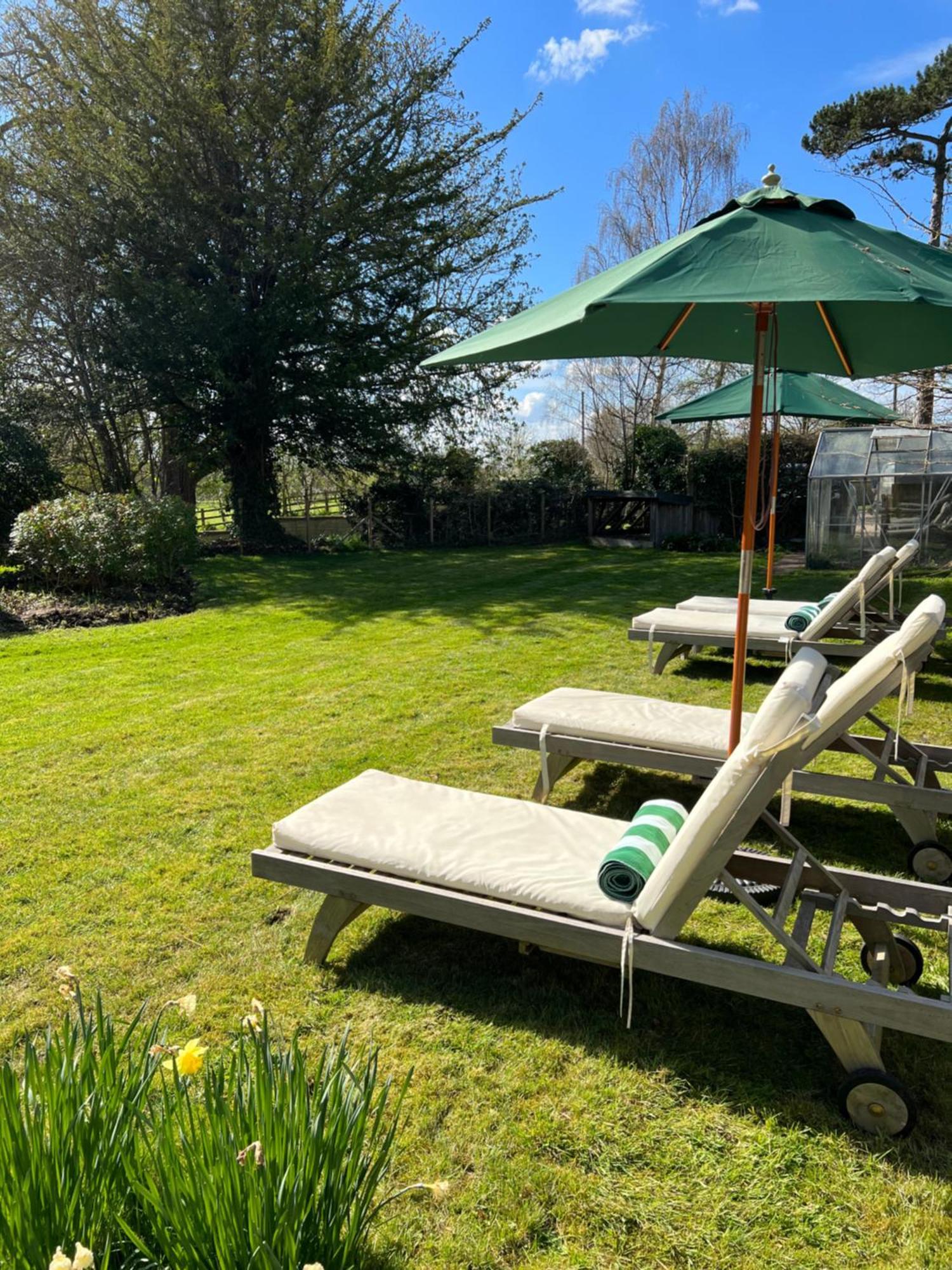 Luxury Cottage With Garden Bredon エクステリア 写真